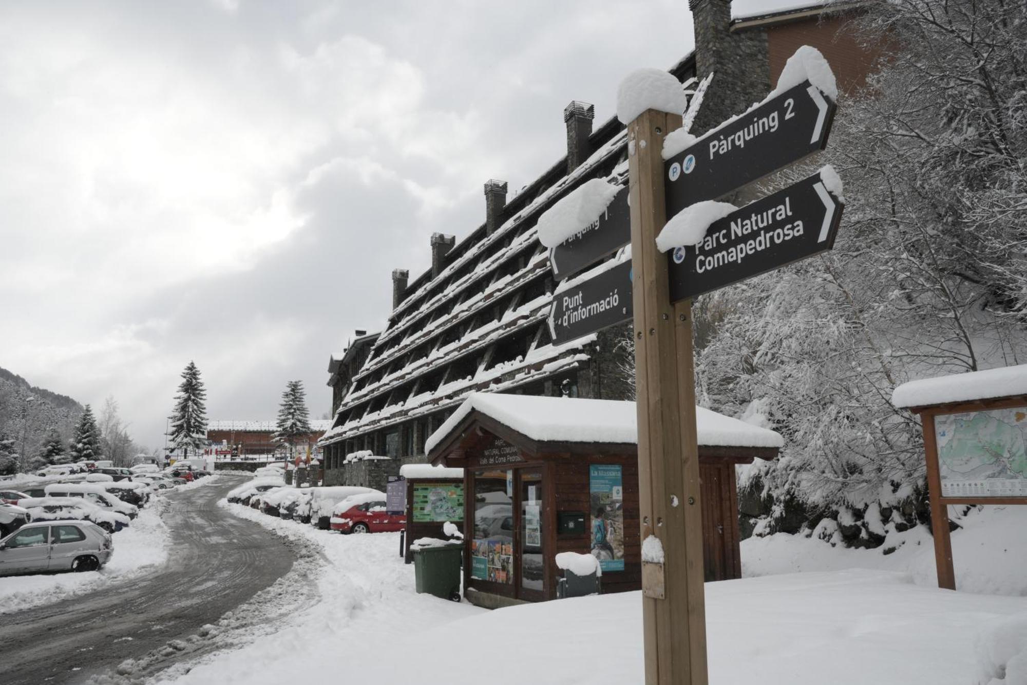 ホテル Yomo Patagonia アリンサル エクステリア 写真